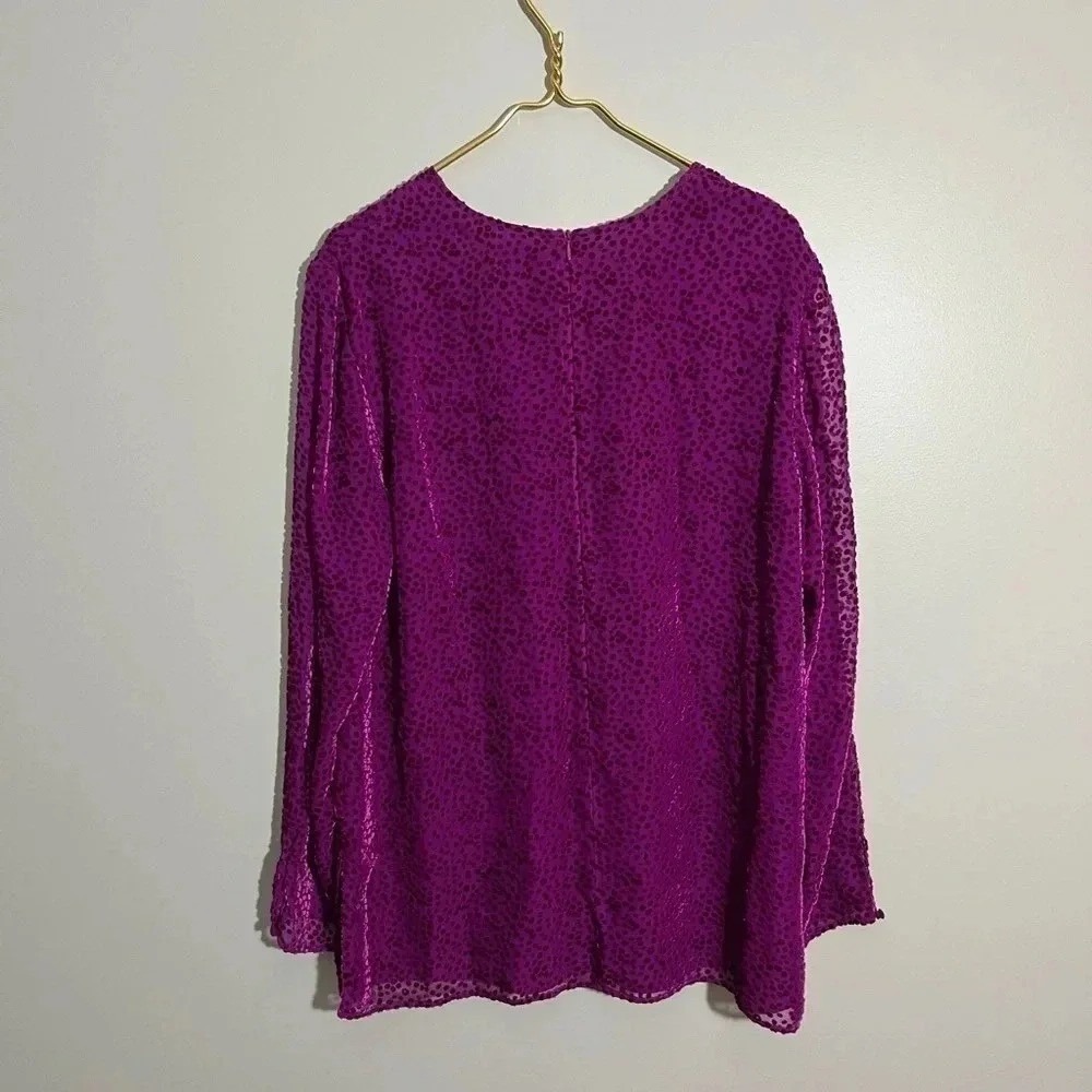 St John Magenta Purple Burnout Velvet Leopard Print Silk Blend Ruffle Blouse‎ L - Picture 2 of 7